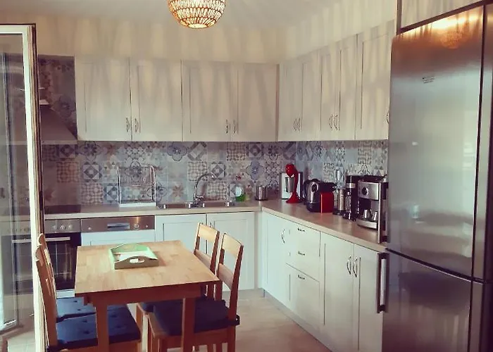 Xaradiotis House - A Modern Away From Vakantiehuis *