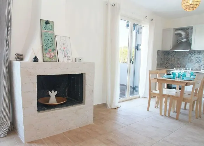 Xaradiotis House - A Modern Away From Дом отдыха *